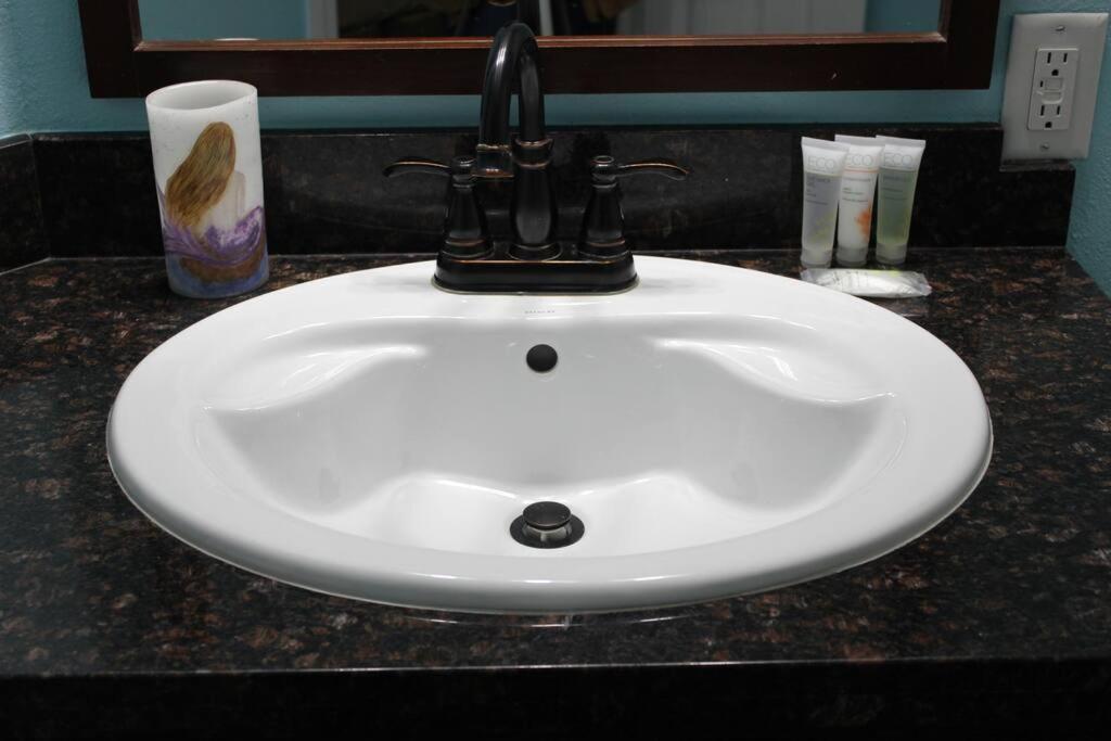 Bluebonnet By The Sea - Resort-style Pool And Views Apartamento Galveston